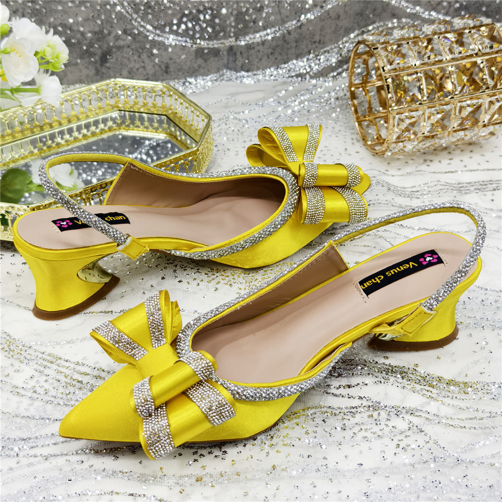 Conjunto Elegante de Sapatos d - Wedding Packaging avaliação e preço