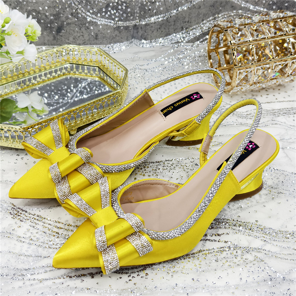 Conjunto Elegante de Sapatos d - Wedding Packaging avaliação e preço